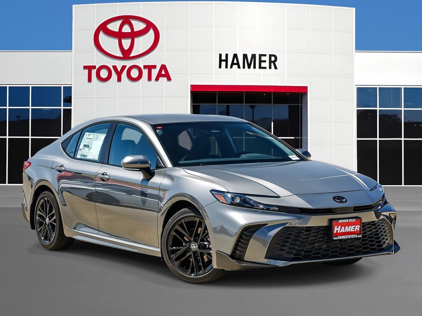 New 2026 Toyota Camry SE FWD image 1