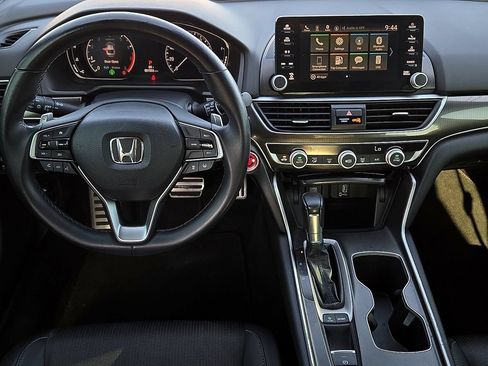 Used 2019 Honda Accord Sport image 10