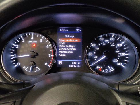 Used 2018 Nissan Rogue S FWD image 23