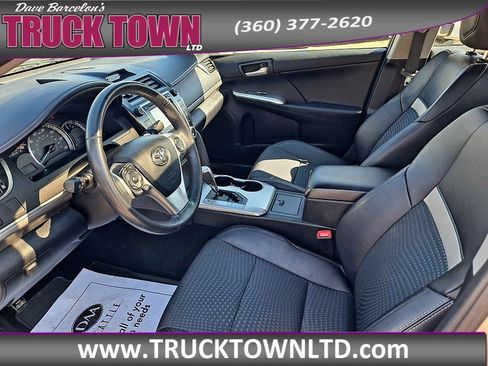 Used 2013 Toyota Camry SE FWD image 16