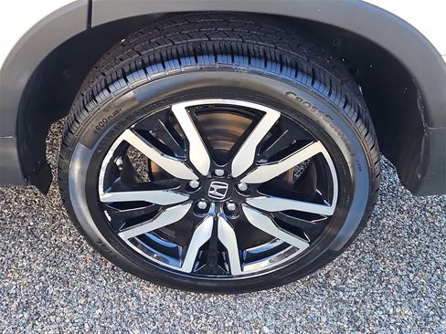 Certified 2022 Honda Pilot Touring image 8