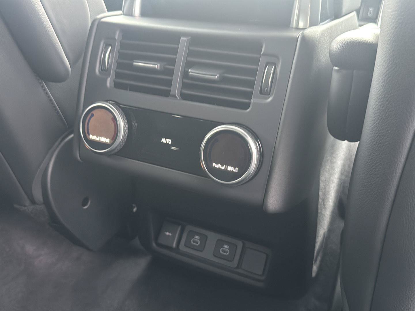 New 2026 Land Rover Discovery S AWD/4WD image 20