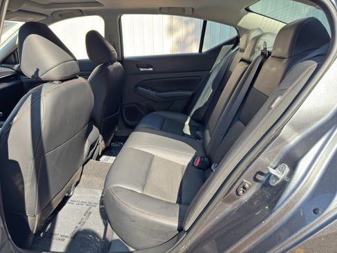 Used 2022 Nissan Altima 2.5 SR w/ Midnight Edition Package FWD image 34
