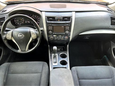Used 2014 Nissan Altima 2.5 S w/ Display Audio Package image 35