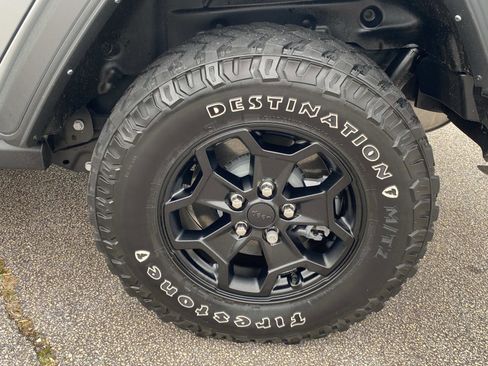 Certified 2023 Jeep Wrangler Unlimited w/ Sun & Screen Package image 16