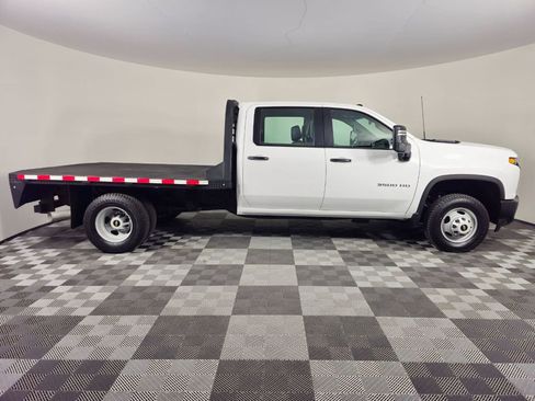 Used 2023 Chevrolet Silverado 3500 W/T w/ WT Fleet Convenience Package image 9