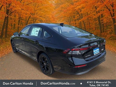 Used 2025 Honda Accord SE image 7
