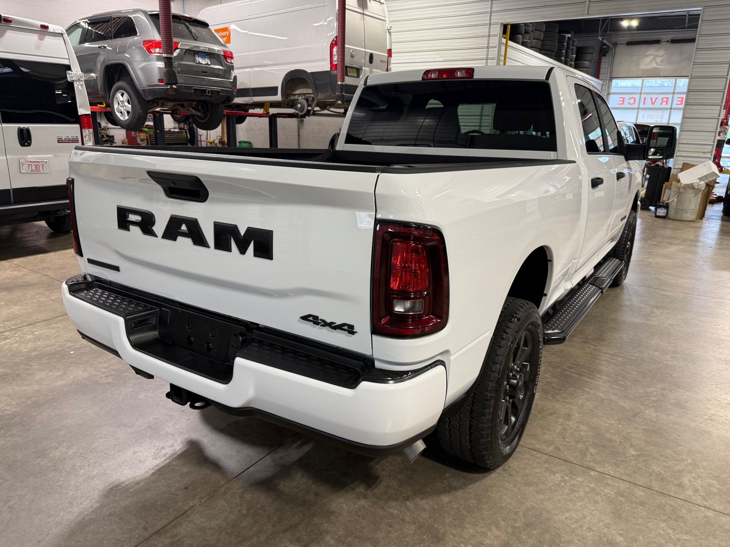 Certified 2026 RAM 2500 Big Horn AWD/4WD image 23