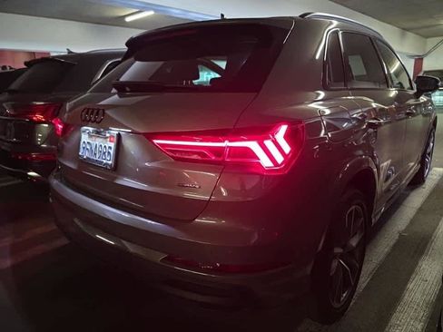 Used 2023 Audi Q3 2.0T Premium w/ Black Optic Sport Package image 5