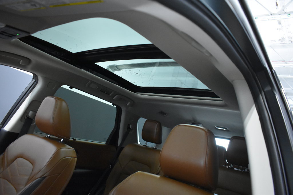 Certified 2024 Nissan Pathfinder Platinum AWD/4WD image 18