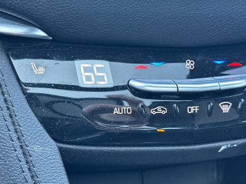 Used 2023 Cadillac XT5 Premium Luxury w/ Technology Package FWD image 28