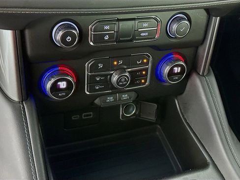 Used 2022 Chevrolet Suburban LS image 20