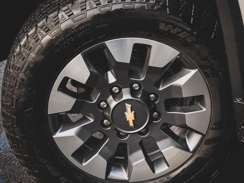 Used 2021 Chevrolet Silverado 2500 Custom w/ Snow Plow Prep/Camper Package image 14