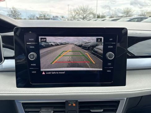 New 2026 Volkswagen Taos SE AWD/4WD image 14