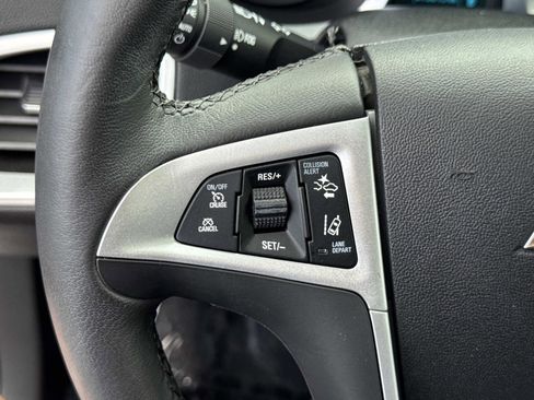 Used 2015 Chevrolet Equinox LTZ FWD image 11