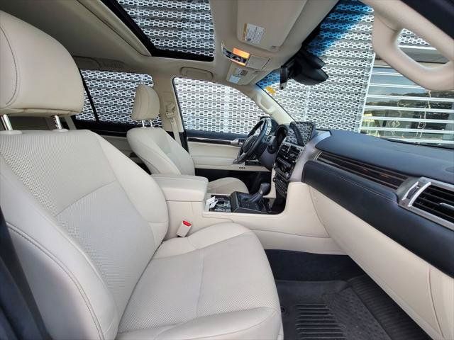 Used 2023 Lexus GX 460 Premium w/ Premium Package AWD/4WD image 30
