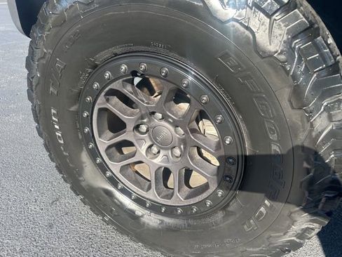 Used 2022 Jeep Wrangler Unlimited Sport image 12