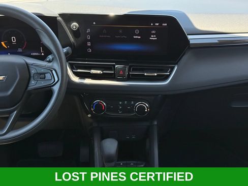 Used 2025 Chevrolet TrailBlazer LT FWD image 20