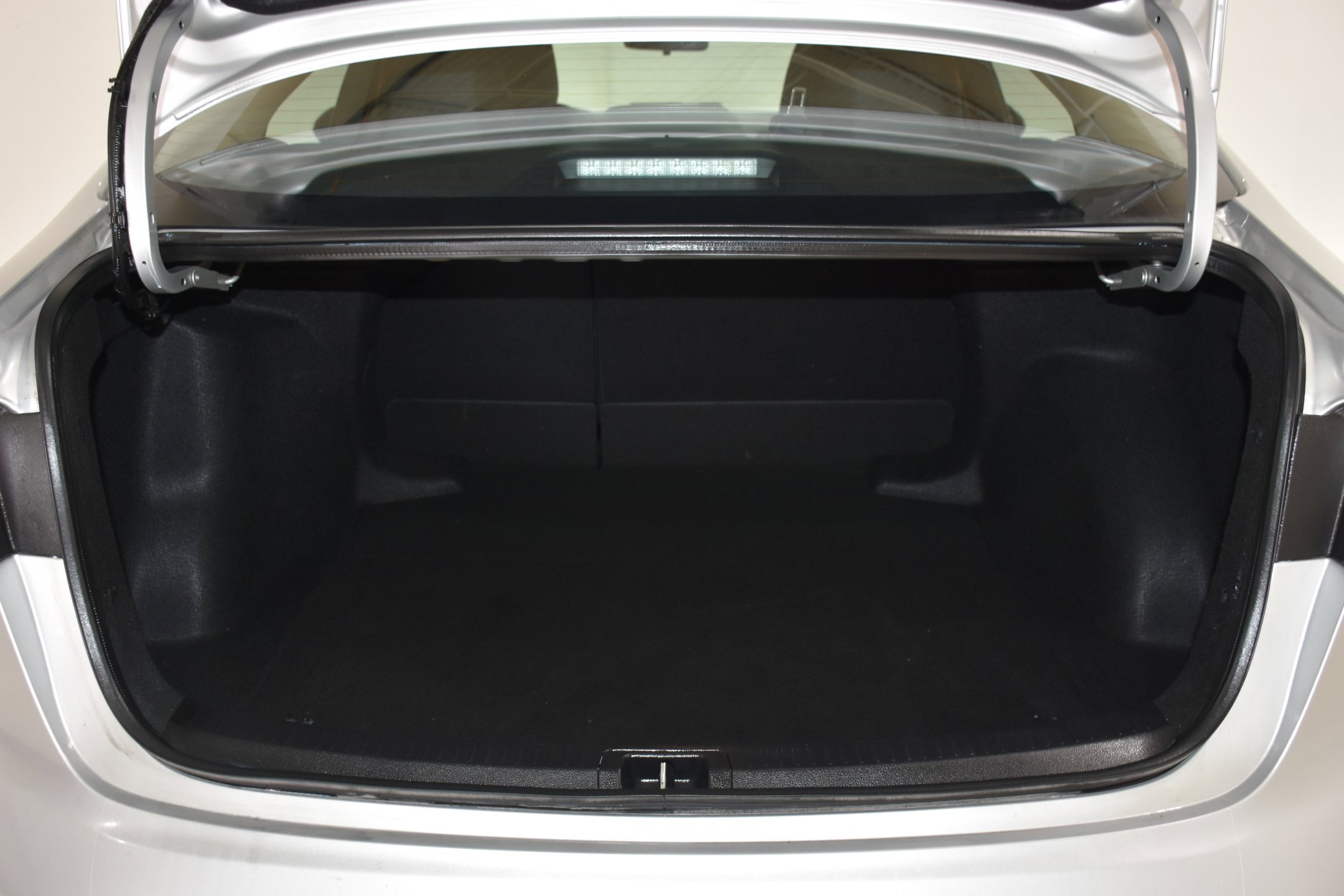 Used 2024 Toyota Corolla LE w/ LE Convenience Package FWD image 28