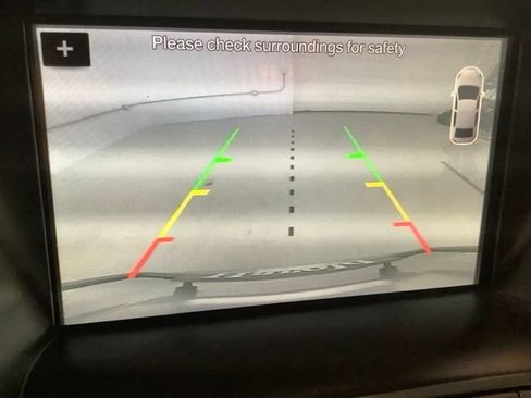 Used 2017 Ford Escape SE w/ Equipment Group 201A FWD image 17