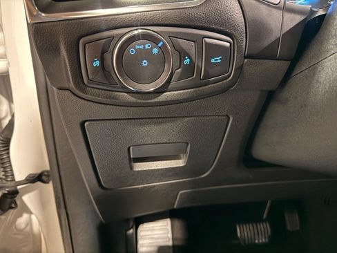 Used 2017 Ford Edge Titanium w/ Equipment Group 301A FWD image 17