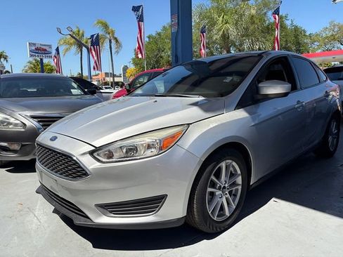 Used 2018 Ford Focus SE image 10