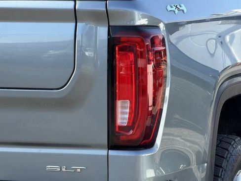 Used 2019 GMC Sierra 1500 SLT AWD/4WD image 12