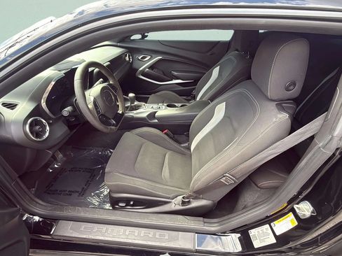 Used 2019 Chevrolet Camaro LT w/ 1LE Track Performance Package RWD image 13