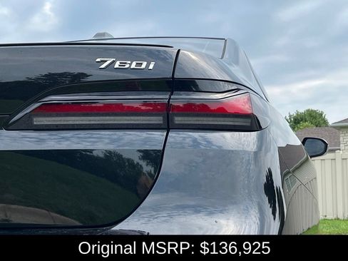 Used 2025 BMW 760i xDrive w/ Executive Package AWD/4WD image 13