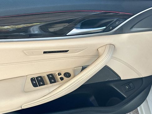 Certified 2023 BMW 530i w/ Premium Package image 18