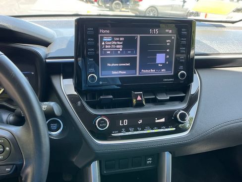 Used 2022 Toyota Corolla Cross LE AWD/4WD image 13