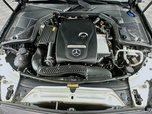 Used 2018 Mercedes-Benz C 300 4MATIC Sedan image 34