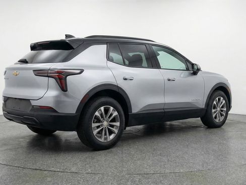 Used 2025 Chevrolet Equinox LT image 9