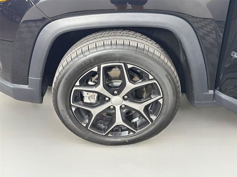 Used 2024 Jeep Compass Limited AWD/4WD image 32
