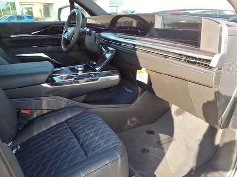 New 2026 Cadillac Escalade IQ Sport 1 w/ LPO, ONYX Package AWD/4WD image 23