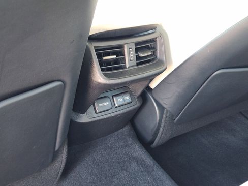 Used 2024 Lexus ES 350 w/ Luxury Package image 40