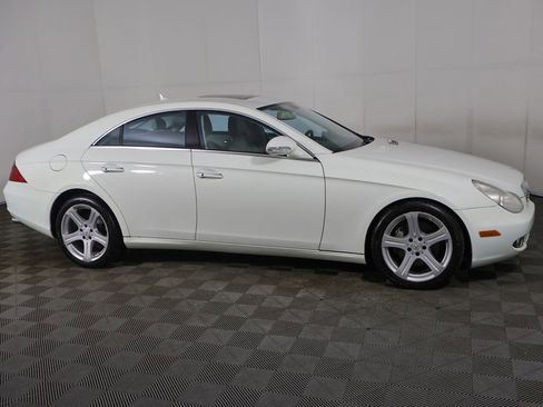 Used 2007 Mercedes-Benz CLS 550 image 16