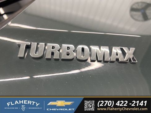Used 2025 Chevrolet Silverado 1500 LT AWD/4WD image 18