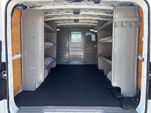 Used 2019 Nissan NV 2500 SV image 14