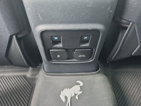 Used 2022 Ford Bronco Badlands AWD/4WD image 15