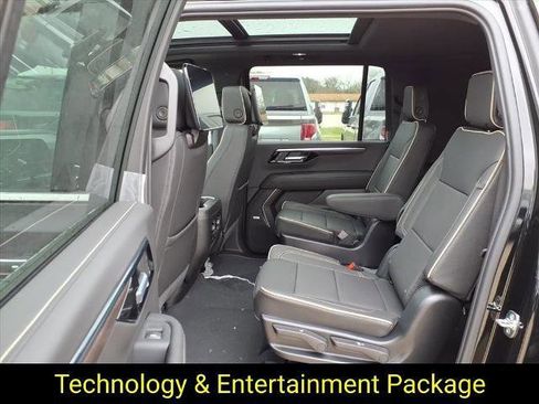 New 2026 Chevrolet Suburban Premier image 22