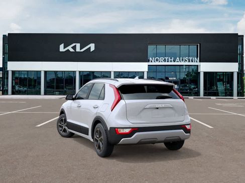 New 2026 Kia Niro EX image 4