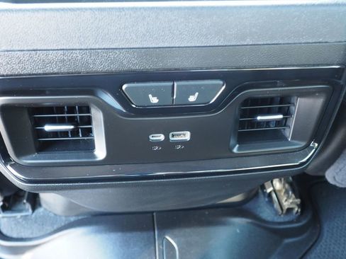 Used 2024 GMC Sierra 2500 AT4X AWD/4WD image 16
