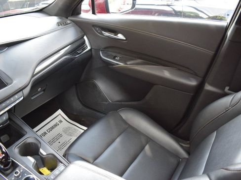Used 2023 Cadillac XT4 Sport w/ LPO, Onyx Lite Package AWD/4WD image 19