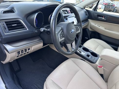 Used 2017 Subaru Legacy 2.5i Limited AWD/4WD image 12