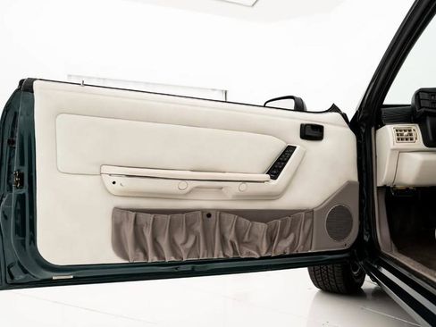 Used 1990 Ford Mustang LX image 9