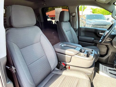 Used 2022 Chevrolet Silverado 1500 Custom image 11