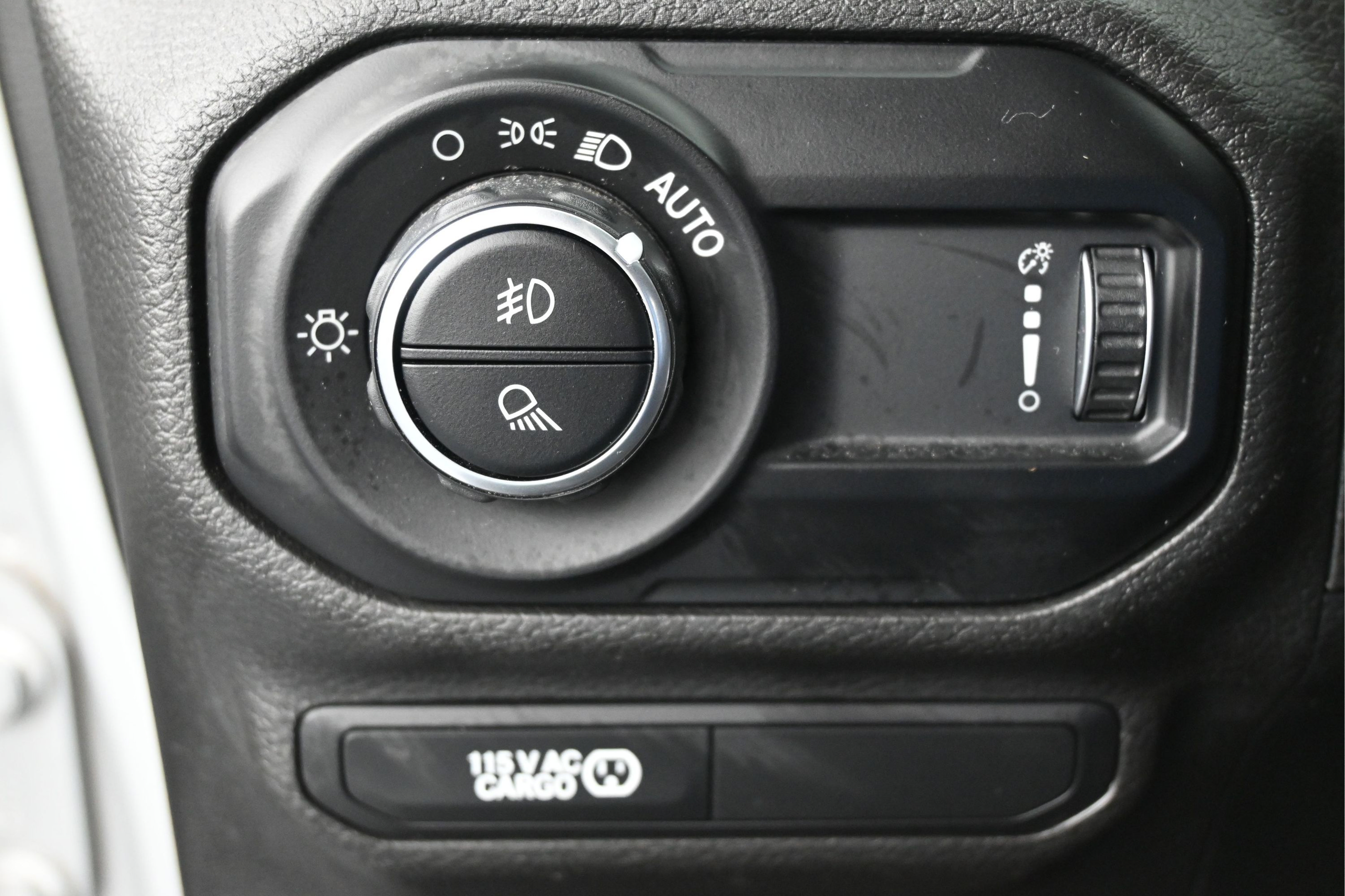 Used 2023 Jeep Gladiator Rubicon w/ LED Lighting Group AWD/4WD image 21