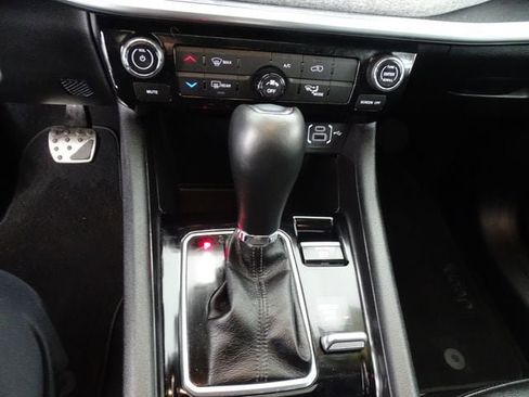 Certified 2024 Jeep Compass Latitude w/ Sun and Sound Group image 12