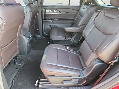 New 2026 Ford Explorer Platinum RWD image 16